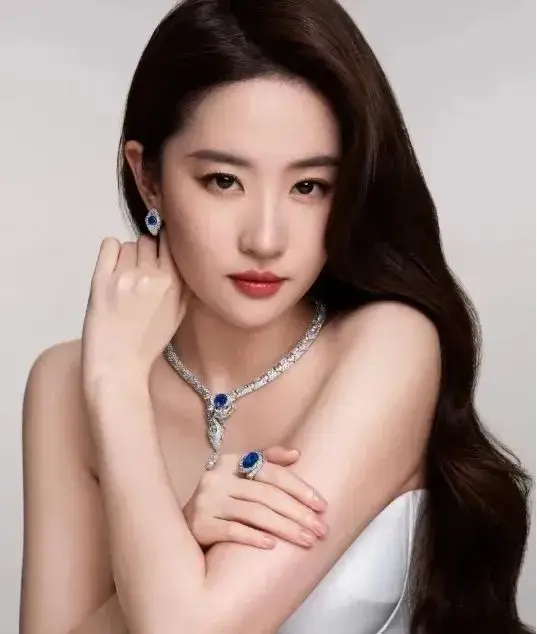 30岁以上女星不结婚原因_娱乐圈大龄剩女_40+未婚女明星生活状态