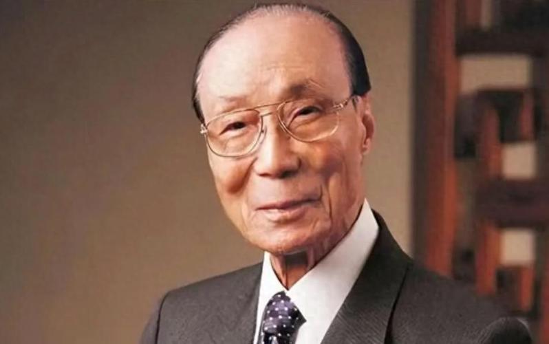 香港娱乐圈老大名字_曾经的香港娱乐圈_香港以前的娱乐圈老大