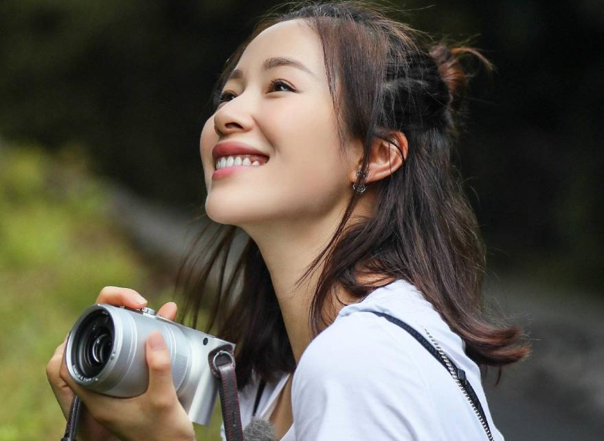 娱乐圈奖项质疑_娱乐圈的颁奖_童瑶白玉兰视后争议